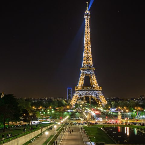 Eiffel_Tower_Paris_3840x2160